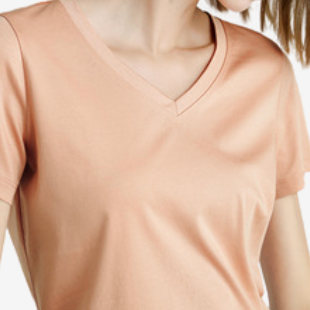 Cerise™ Col V Élégant
